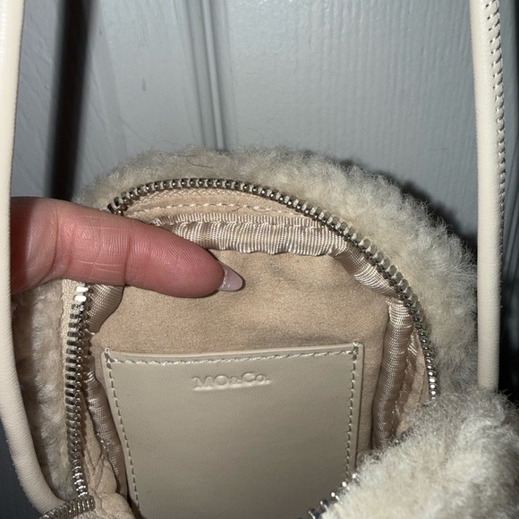 Cabincore Mo&Co Elegant Cream Shearling Crossbody Bag - Picture 9 of 11